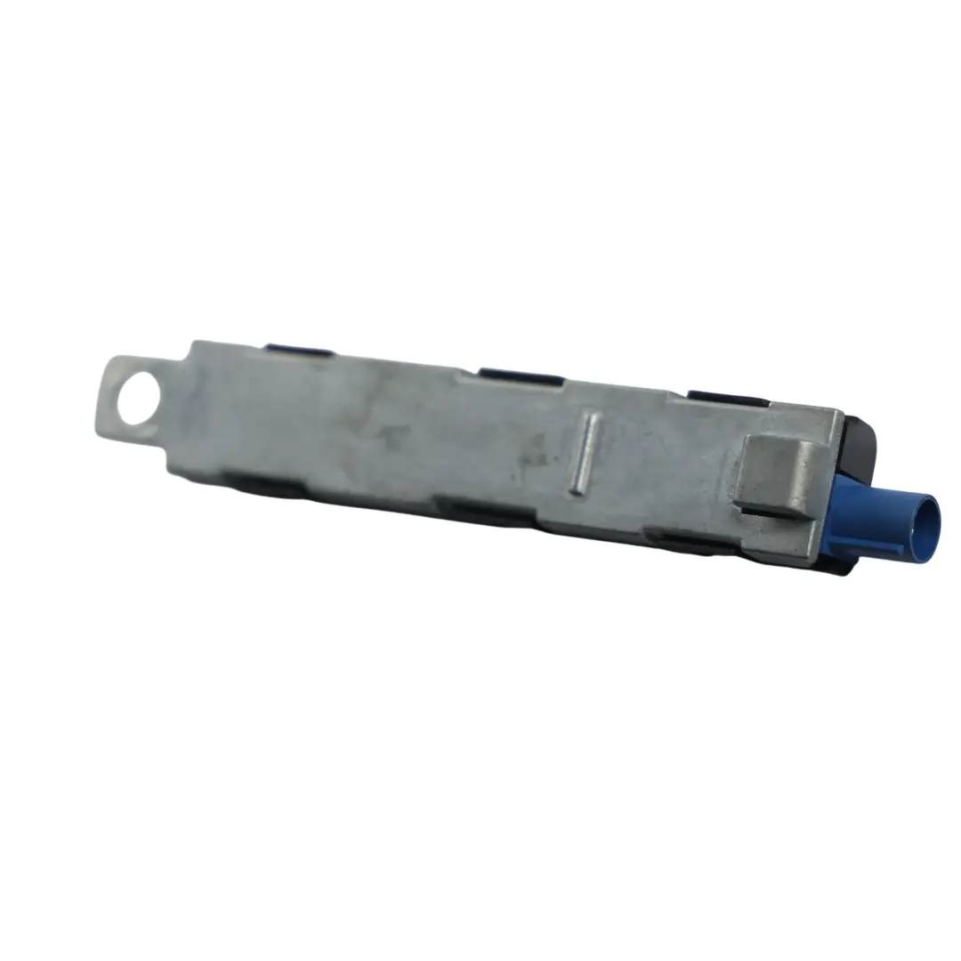 7N Aerial Amplifier Right O/S to Volkswagen Sharan with Part number 7N0035552M Volkswagen Sharan 7N Aerial Amplifier Right O/S - SKU 7N0035552M - Part number 7N0035552M
