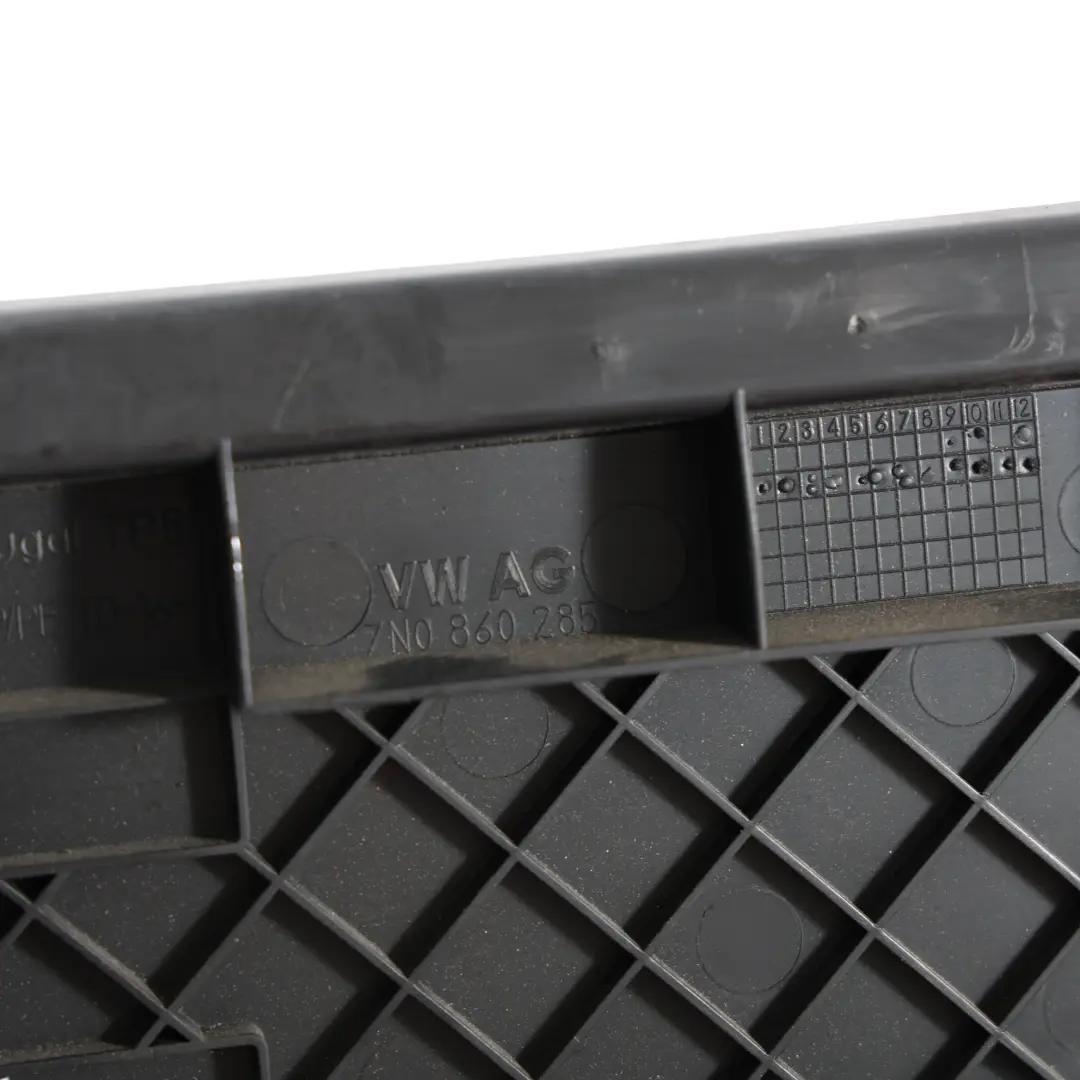 Volkswagen Sharan 7N Soporte Tapa Triángulo Advertencia Maletero - SKU 7N0860285 - Número de pieza 7N0860285