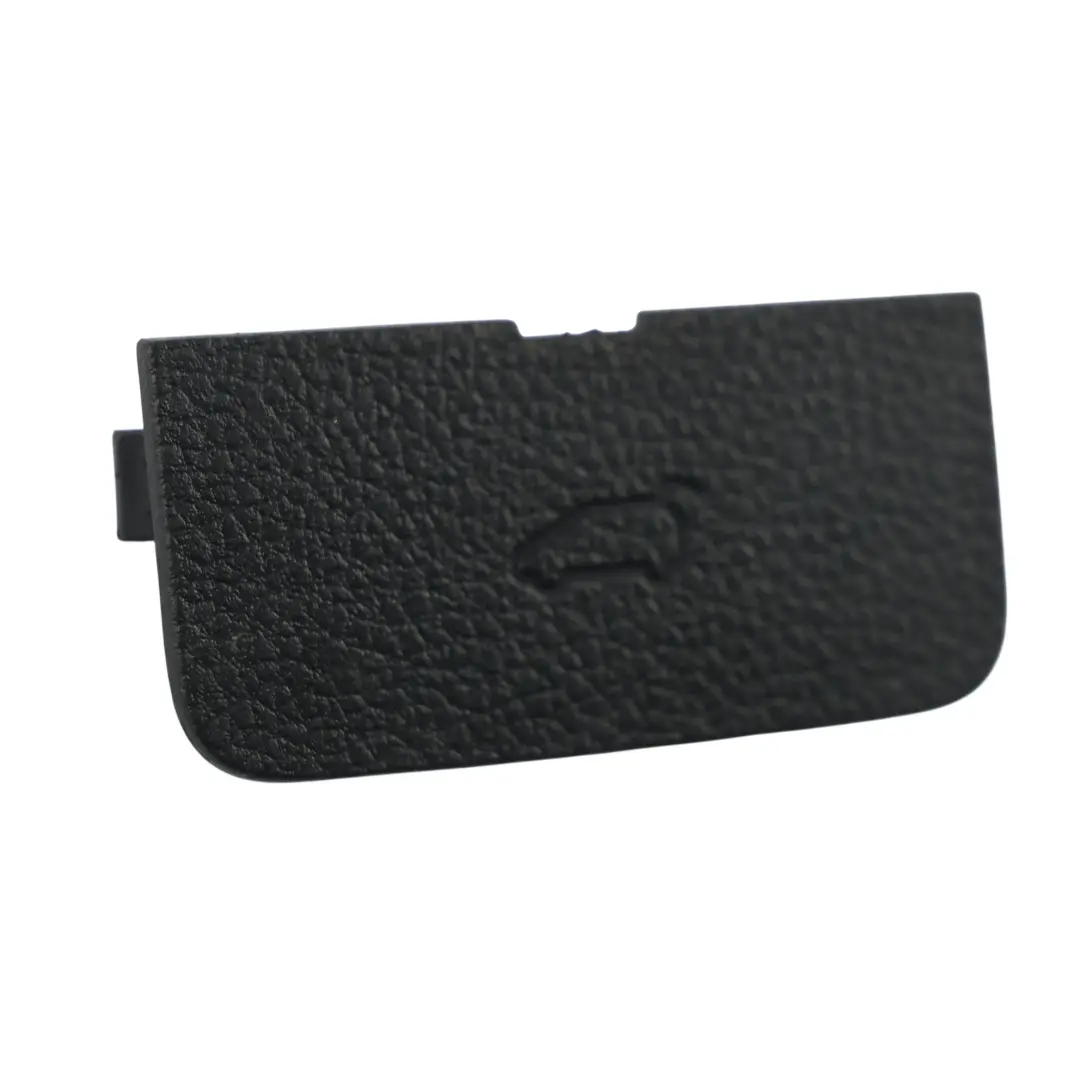 7N Trunk Lid Trim Cover Panel to Volkswagen Sharan with Part number 7N0867926 Volkswagen Sharan 7N Trunk Lid Trim Cover Panel - SKU 7N0867926 - Part number 7N0867926