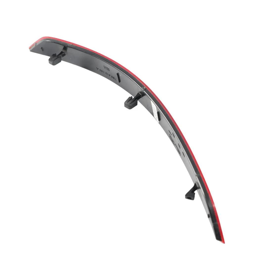 7N Riflettore Paraurti Posteriore Destro per Volkswagen Sharan con numero di parte 7N0945106A Volkswagen Sharan 7N Riflettore Paraurti Posteriore Destro - SKU 7N0945106A - Numero di parte 7N0945106A