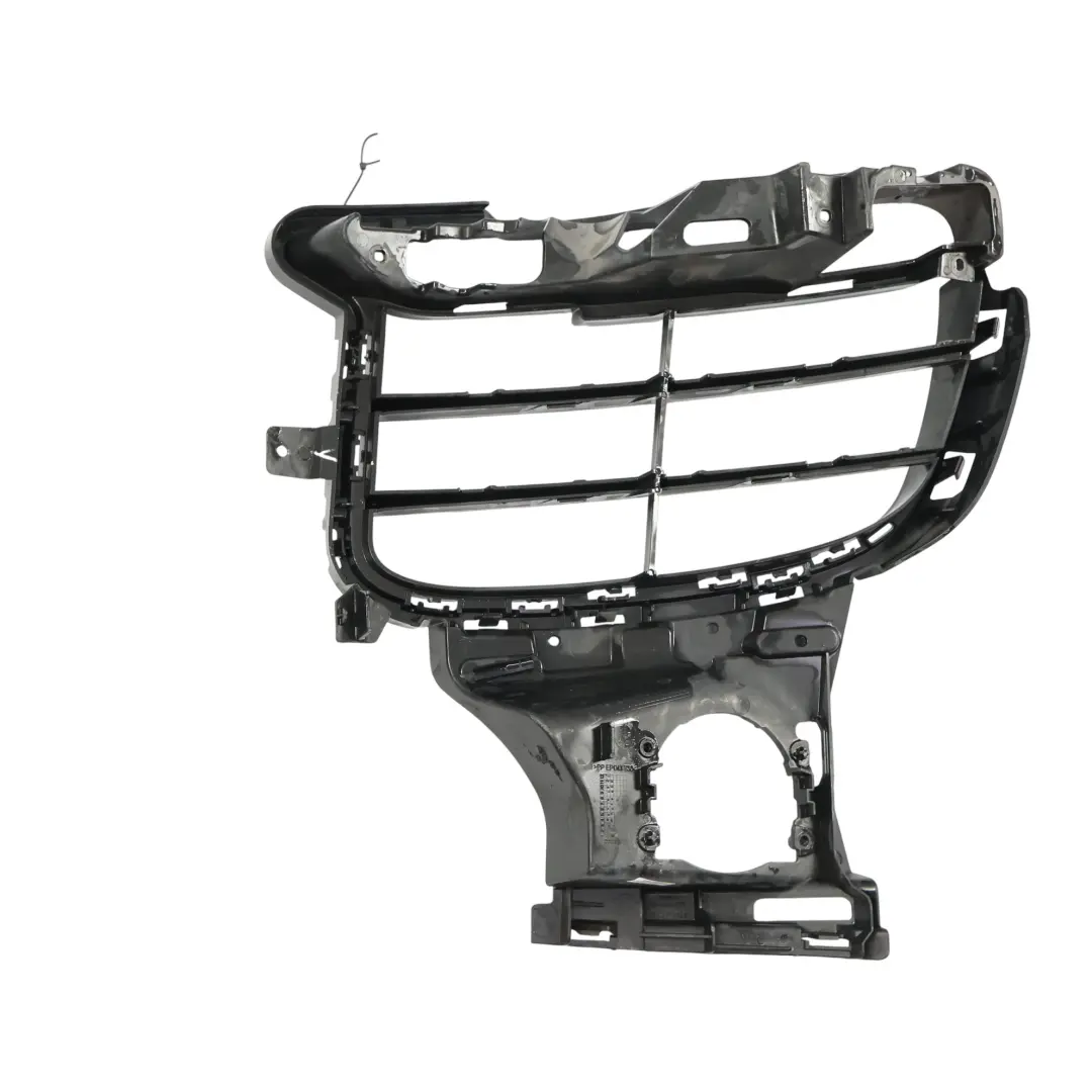 Rejilla Parachoques Delantero Inferior Derecho para Porsche Cayenne 92A con número de pieza 7P5807682E Porsche Cayenne 92A Rejilla Parachoques Delantero Inferior Derecho - SKU 7P5807682E - Número de pieza 7P5807682E