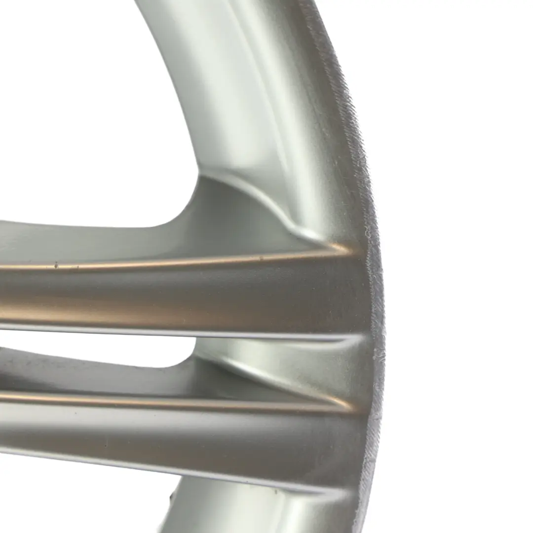 Cerchio Posteriore Lega M Doppio Raggio 194 17" 8,5J ET:37 per BMW E90 E91 E92 E93 con numero di parte 8036936 BMW E90 E91 E92 E93 Cerchio Posteriore Lega M Doppio Raggio 194 17" 8,5J ET:37 - SKU 8036936-2 - Numero di parte 8036936