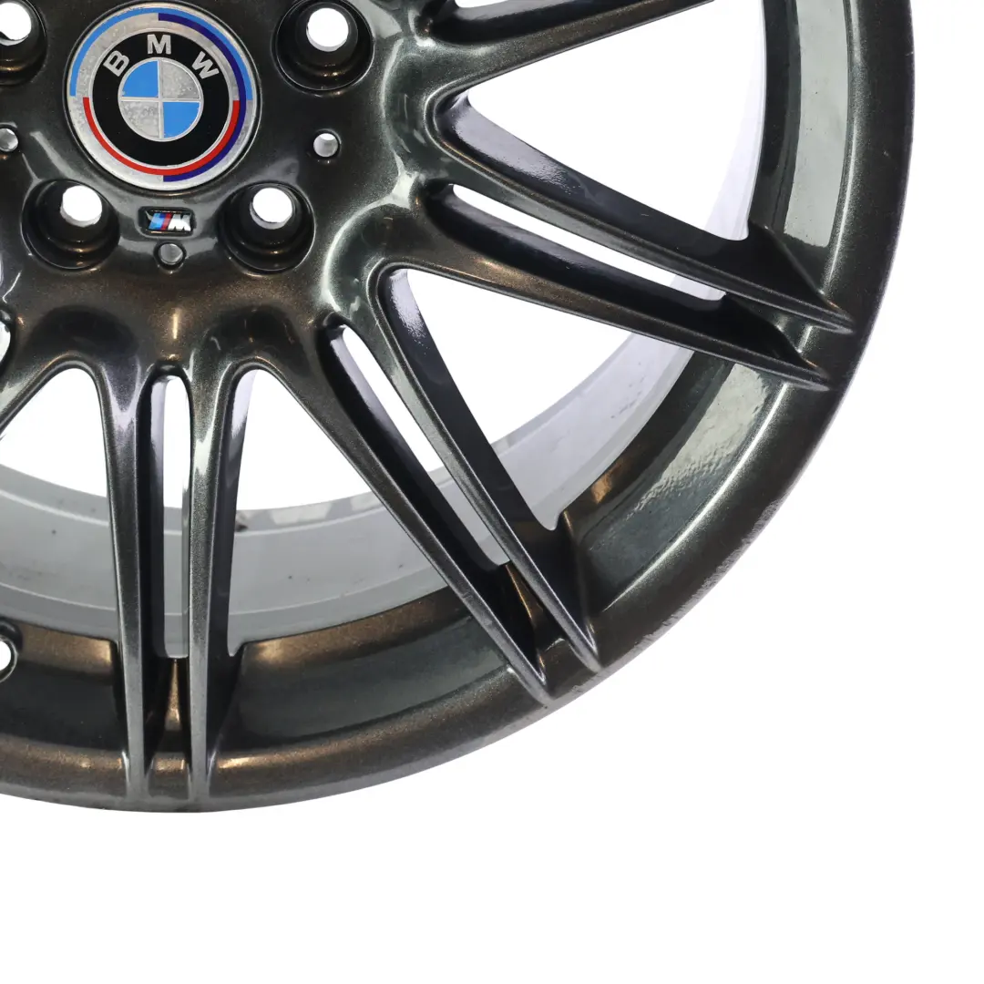 Gris llanta trasera aleación 19 "M de doble radio 225 9J para BMW E90 E92 con número de pieza 8037142 BMW E90 E92 Gris llanta trasera aleación 19 "M de doble radio 225 9J - SKU 8037142-8 - Número de pieza 8037142