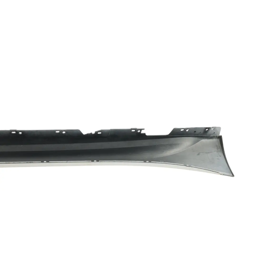 Seitenschweller Abdeckung Links Alpinweiß 300 für BMW F20 M Sport mit Teilenummer 8056815 BMW F20 M Sport Seitenschweller Abdeckung Links Alpinweiß 300 - SKU 8056815-AW3 - Teilenummer 8056815
