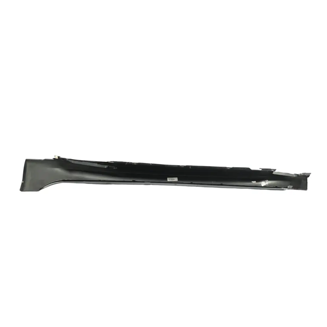 Panel Umbral Derecho Mineralgrau Metallic B39 para BMW F46 GT M Sport con número de pieza 8067076 BMW F46 GT M Sport Panel Umbral Derecho Mineralgrau Metallic B39 - SKU 8067076-MG - Número de pieza 8067076