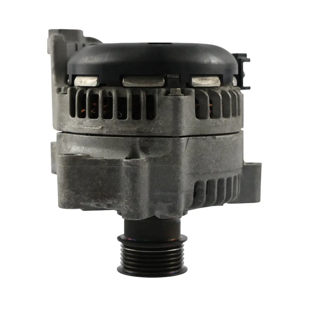 Alternator 14V 180A do BMW F20 F21 F30 F31 LCI o numerze 8645329 BMW F20 F21 F30 F31 LCI Alternator 14V 180A - SKU 8645329 - Numer Części 8645329