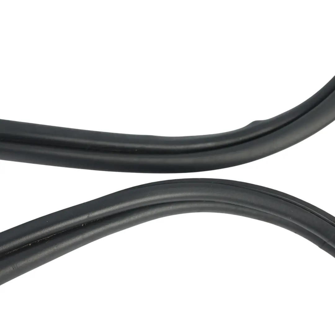 Junta Goma Sello Portón Maletero para Citroën C4 Grand Picasso con número de pieza 8707E9 Citroën C4 Grand Picasso Junta Goma Sello Portón Maletero - SKU 8707E9 - Número de pieza 8707E9