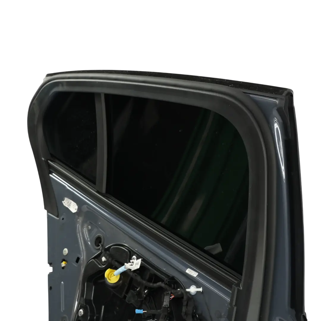 Puerta Trasera Izquierda Storm Bay Metallic C3N para BMW F40 con número de pieza 8737063 BMW F40 Puerta Trasera Izquierda Storm Bay Metallic C3N - SKU 8737063-SBA - Número de pieza 8737063