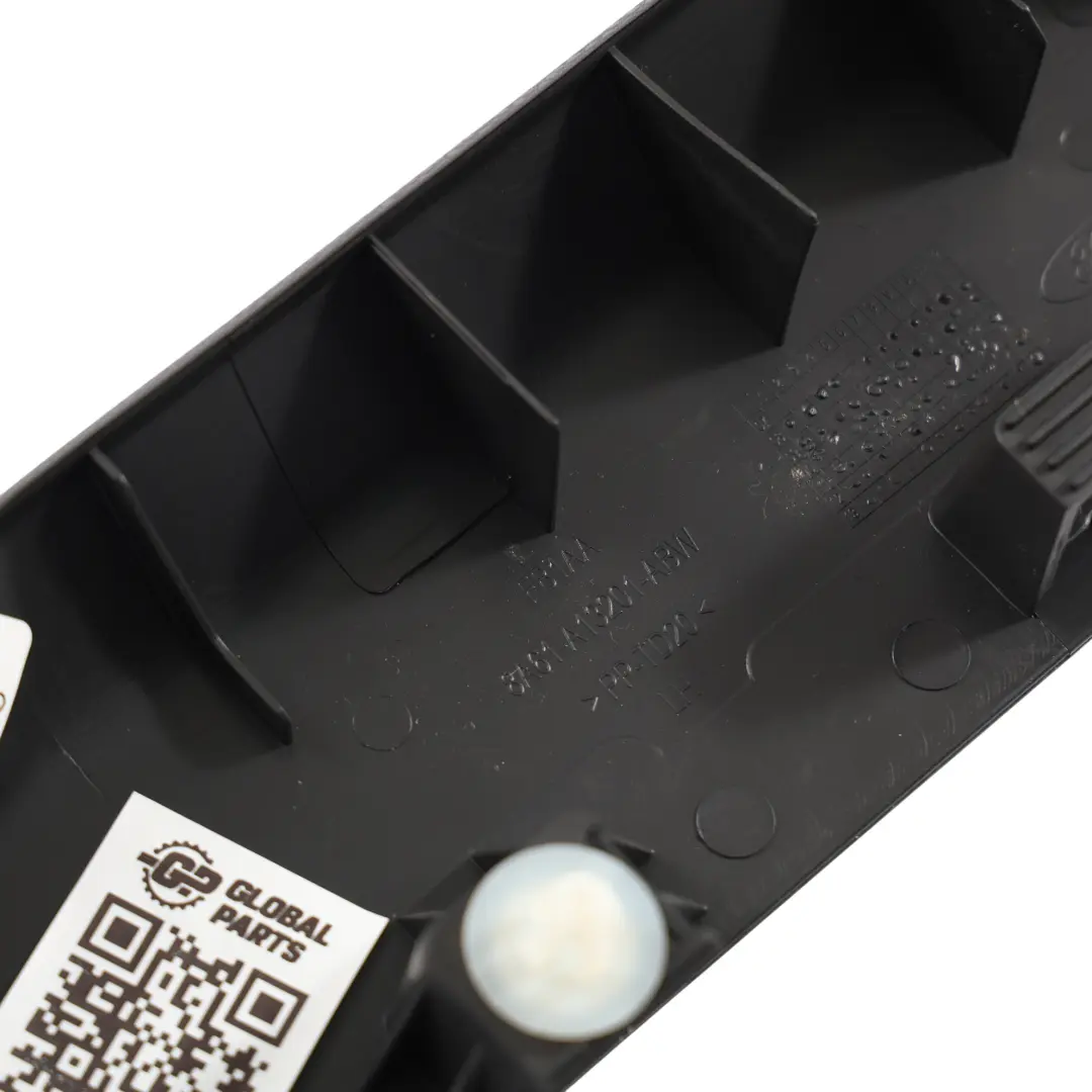 Bande Protection Seuil Porte Avant Gauche pour Ford Fiesta MK7 à propos du numéro de pièce 8A61-A13201-ABW Ford Fiesta MK7 Bande Protection Seuil Porte Avant Gauche - SKU 8A61-A13201-ABW - Numéro de pièce 8A61-A13201-ABW