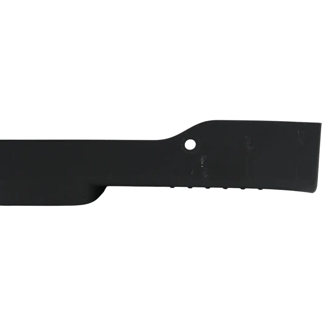 Copertura Gradino Portellone Bagagliaio Nero per Ford Fiesta MK7 con numero di parte 8A61-B40352-BBW Ford Fiesta MK7 Copertura Gradino Portellone Bagagliaio Nero - SKU 8A61-B40352-BBW - Numero di parte 8A61-B40352-BBW