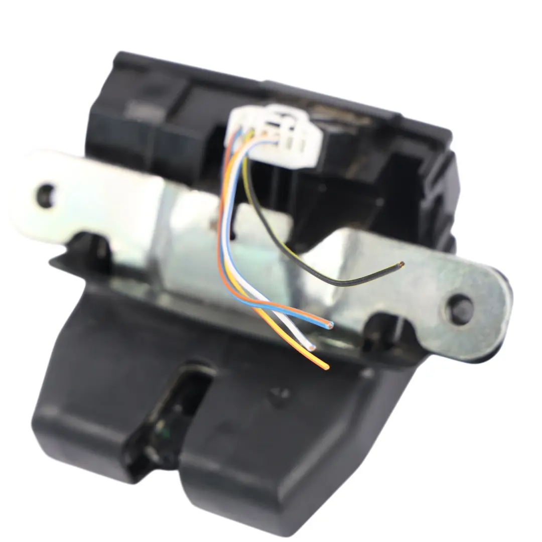 Ford Fiesta Mk7 Tylny Zamek Klapy Bagażnika 8A61-A46420-AB - SKU 8A61A46420AB - Numer Części 8A61A46420AB