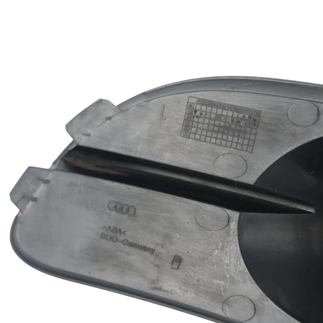 Nebelscheinwerfer Gitter Blende Links Abdeckung für Audi A4 B7 mit Teilenummer 8E0807681F Audi A4 B7 Nebelscheinwerfer Gitter Blende Links Abdeckung - SKU 8E0807681F - Teilenummer 8E0807681F