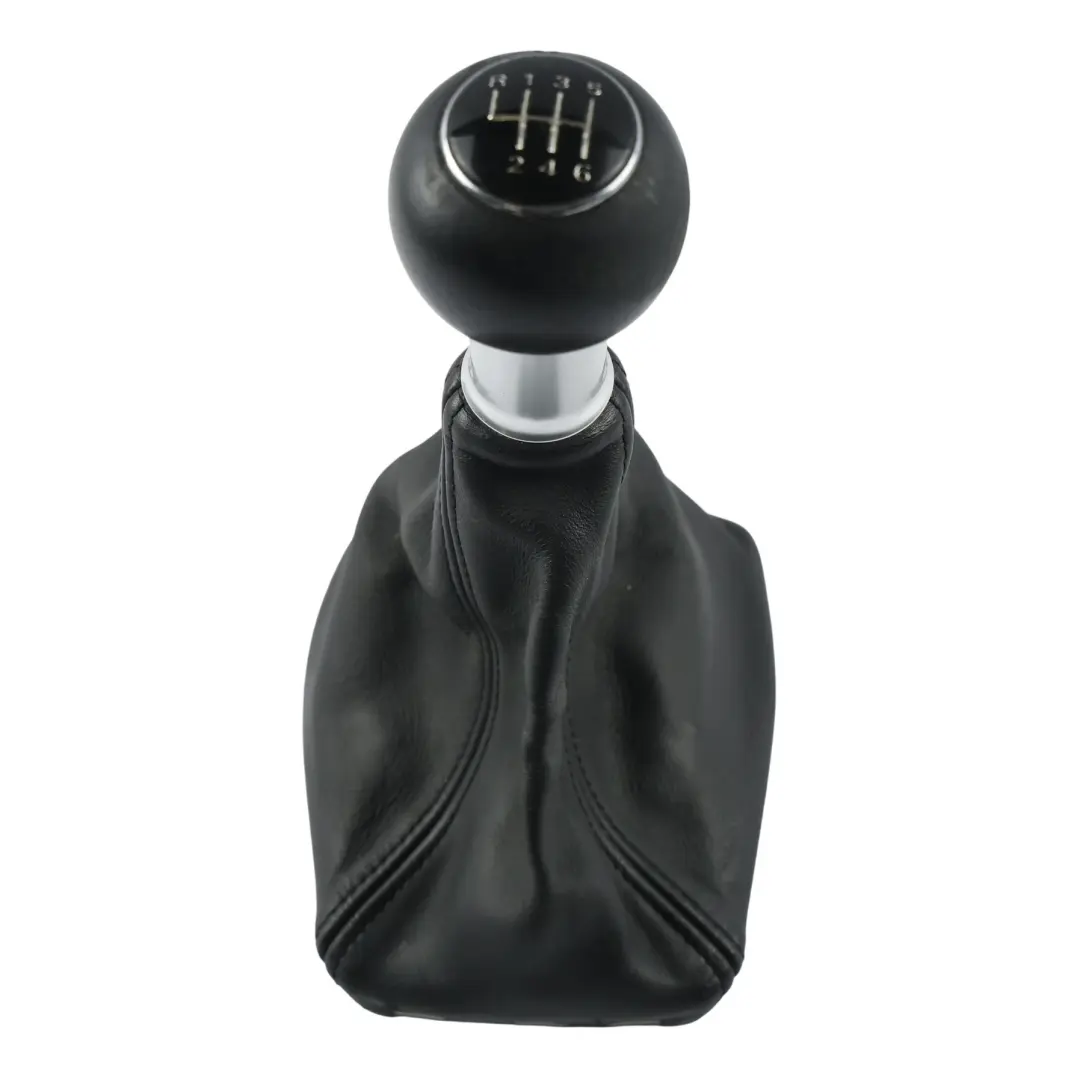 Audi A4 B7 Gałka Zmiany Biegów 6-Biegowa Skórzana Soul Black - SKU 8E0863278DG - Numer Części 8E0863278DG