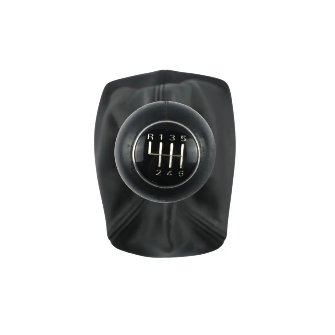 Gałka Zmiany Biegów 6-Biegowa Skórzana Soul Black do Audi A4 B7 o numerze 8E0863278DG Audi A4 B7 Gałka Zmiany Biegów 6-Biegowa Skórzana Soul Black - SKU 8E0863278DG - Numer Części 8E0863278DG