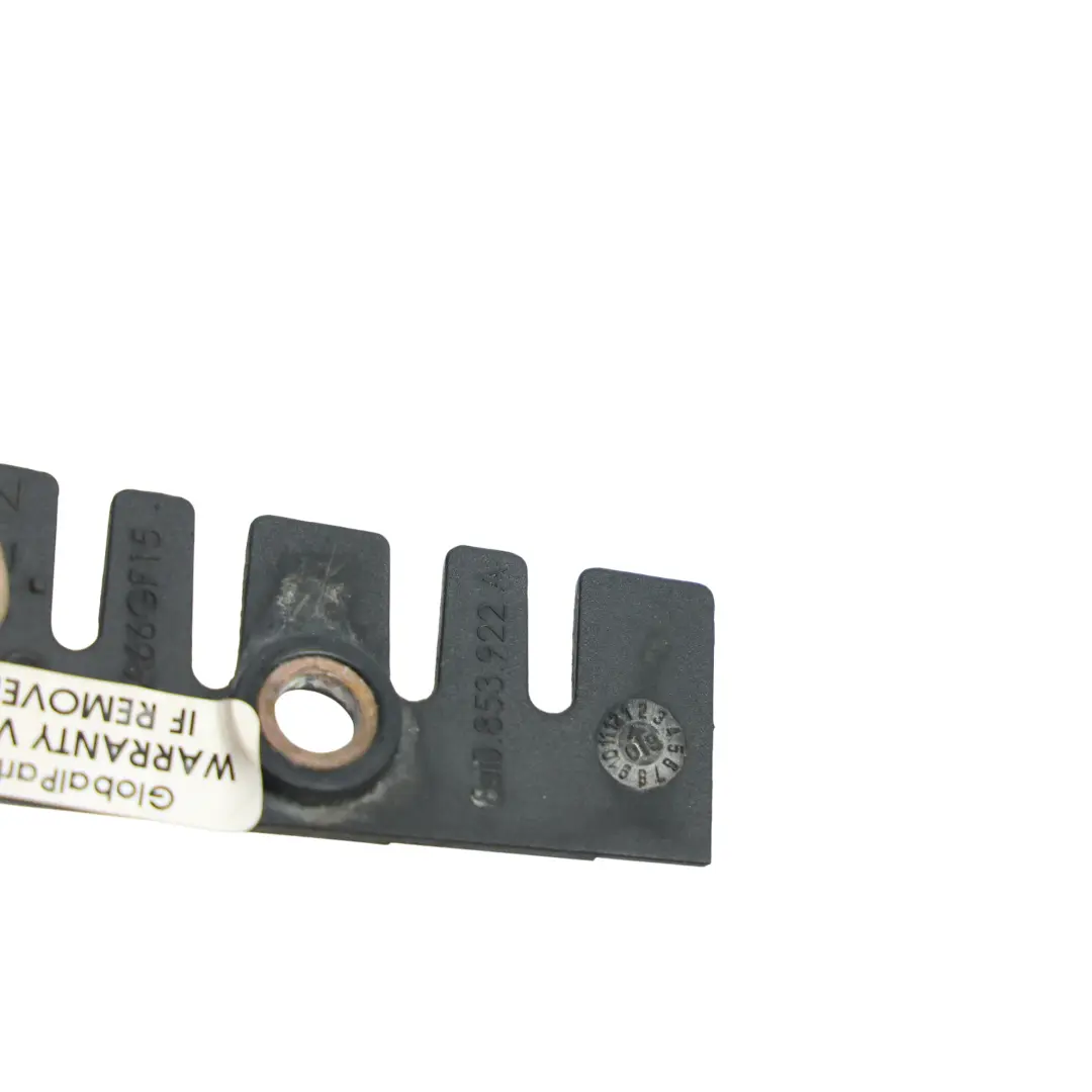 Placa Retención Insignia Parrilla Radiador para Audi TT 8J con número de pieza 8J0853922A Audi TT 8J Placa Retención Insignia Parrilla Radiador - SKU 8J0853922A - Número de pieza 8J0853922A
