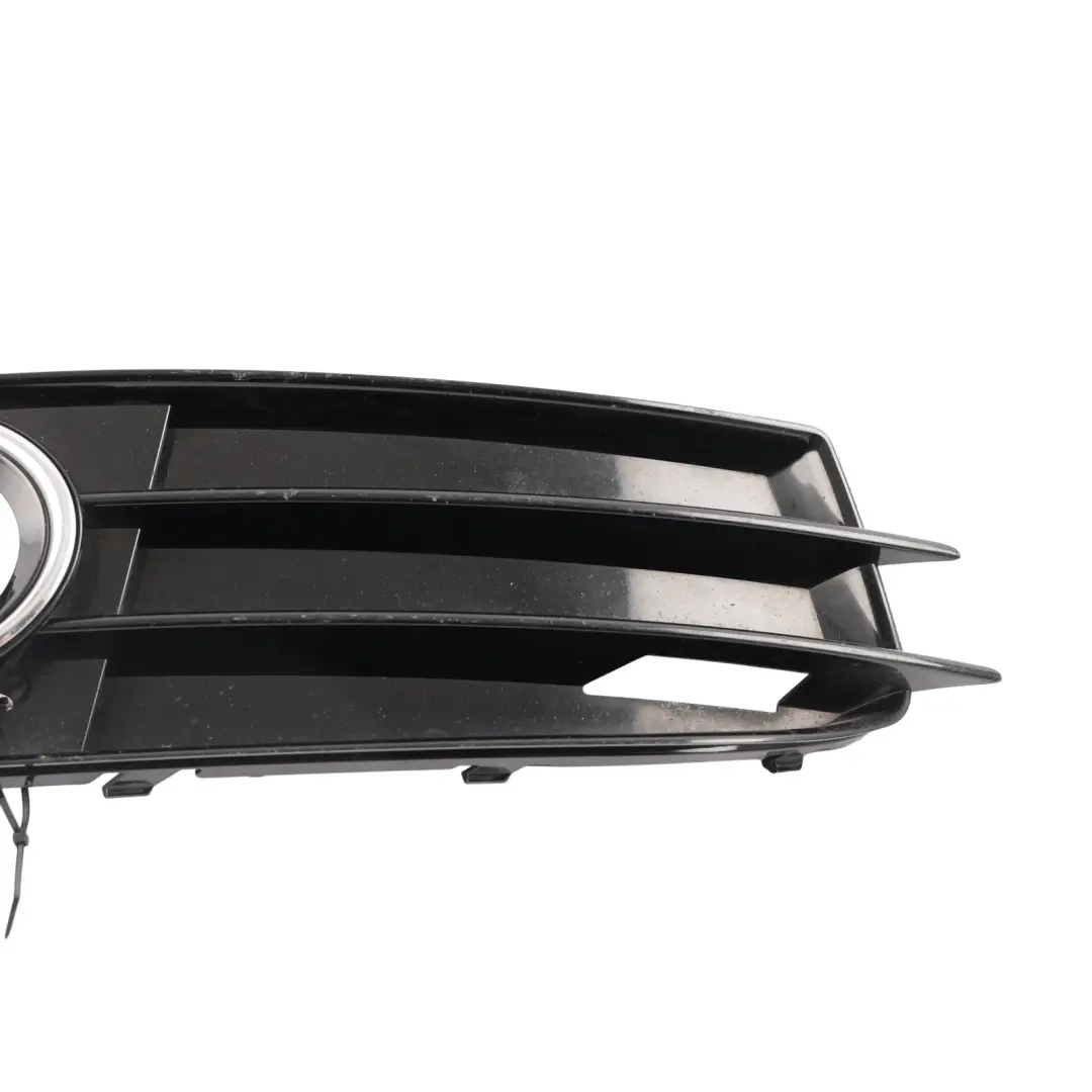 Front Bumper Fog Light Grille Right O/S to Audi A3 8P with Part number 8P0807682K Audi A3 8P Front Bumper Fog Light Grille Right O/S - SKU 8P0807682K - Part number 8P0807682K