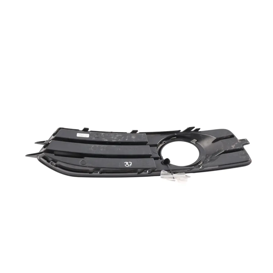 Front Bumper Fog Light Grille Right O/S to Audi A3 8P with Part number 8P0807682K Audi A3 8P Front Bumper Fog Light Grille Right O/S - SKU 8P0807682K - Part number 8P0807682K