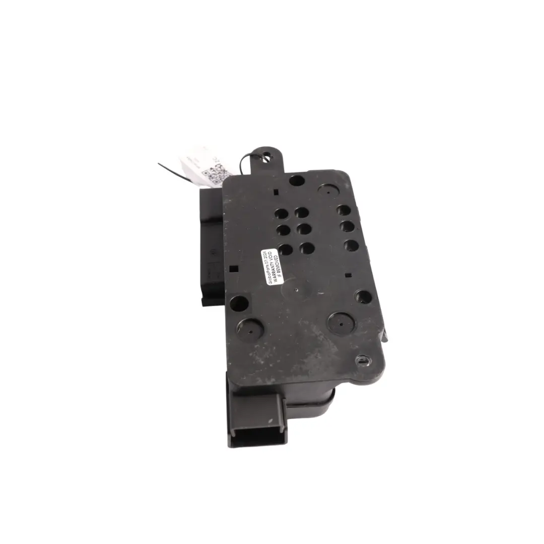Fuse Box Control Unit Module to VW Volkswagen Passat B6 with Part number 8P0937548A VW Volkswagen Passat B6 Fuse Box Control Unit Module - SKU 8P0937548A - Part number 8P0937548A