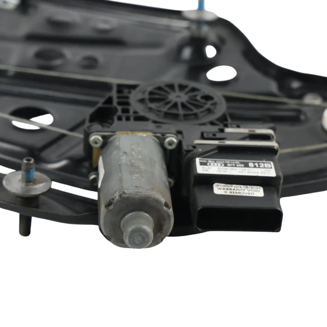 Audi A3 8P Podnośnik Szyby Tylny Prawy - SKU 8P7839398E - Numer Części 8P7839398E