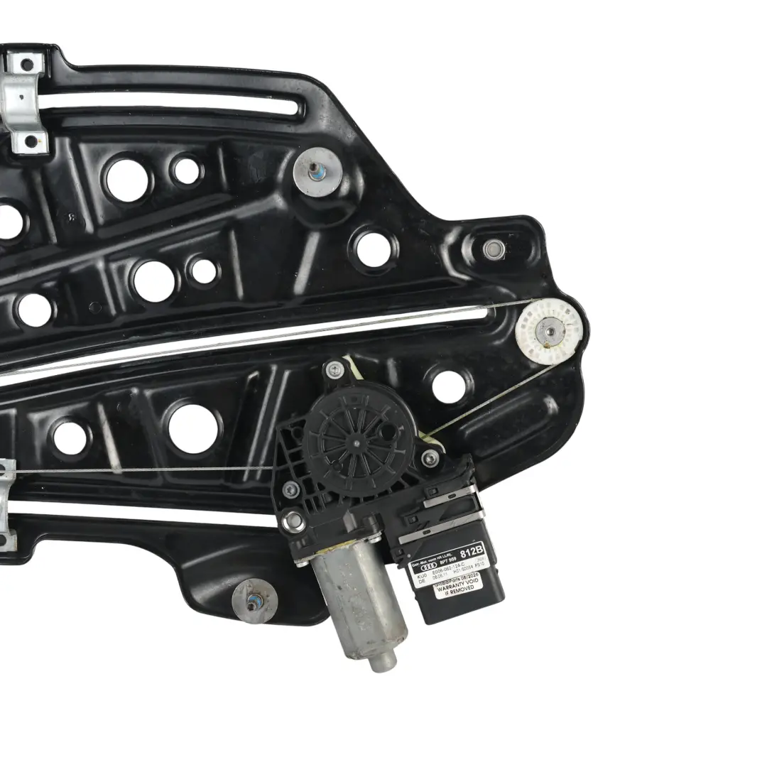 Audi A3 8P Podnośnik Szyby Tylny Prawy - SKU 8P7839398E - Numer Części 8P7839398E