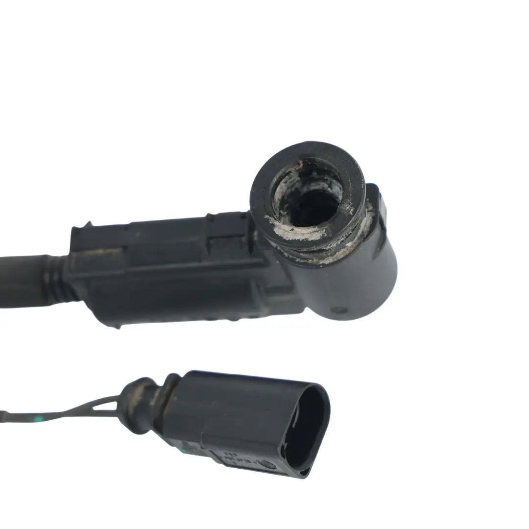 Tubo Línea Alimentación AdBlue 2.0 TDI para Audi Q5 8R con número de pieza 8R0131911 Audi Q5 8R Tubo Línea Alimentación AdBlue 2.0 TDI - SKU 8R0131911-1 - Número de pieza 8R0131911