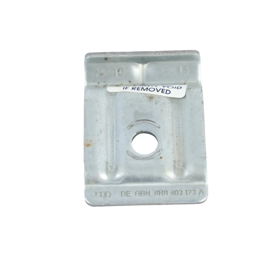 Tira Sujeción Batería para Audi Q5 8R con número de pieza 8R0803123A Audi Q5 8R Tira Sujeción Batería - SKU 8R0803123A - Número de pieza 8R0803123A