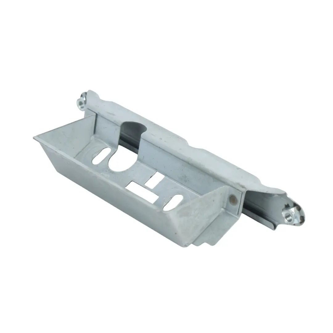 Audi Q5 8R Supporto Piastra Montaggio Maniglia Portellone - SKU 8R0827569A - Numero di parte 8R0827569A