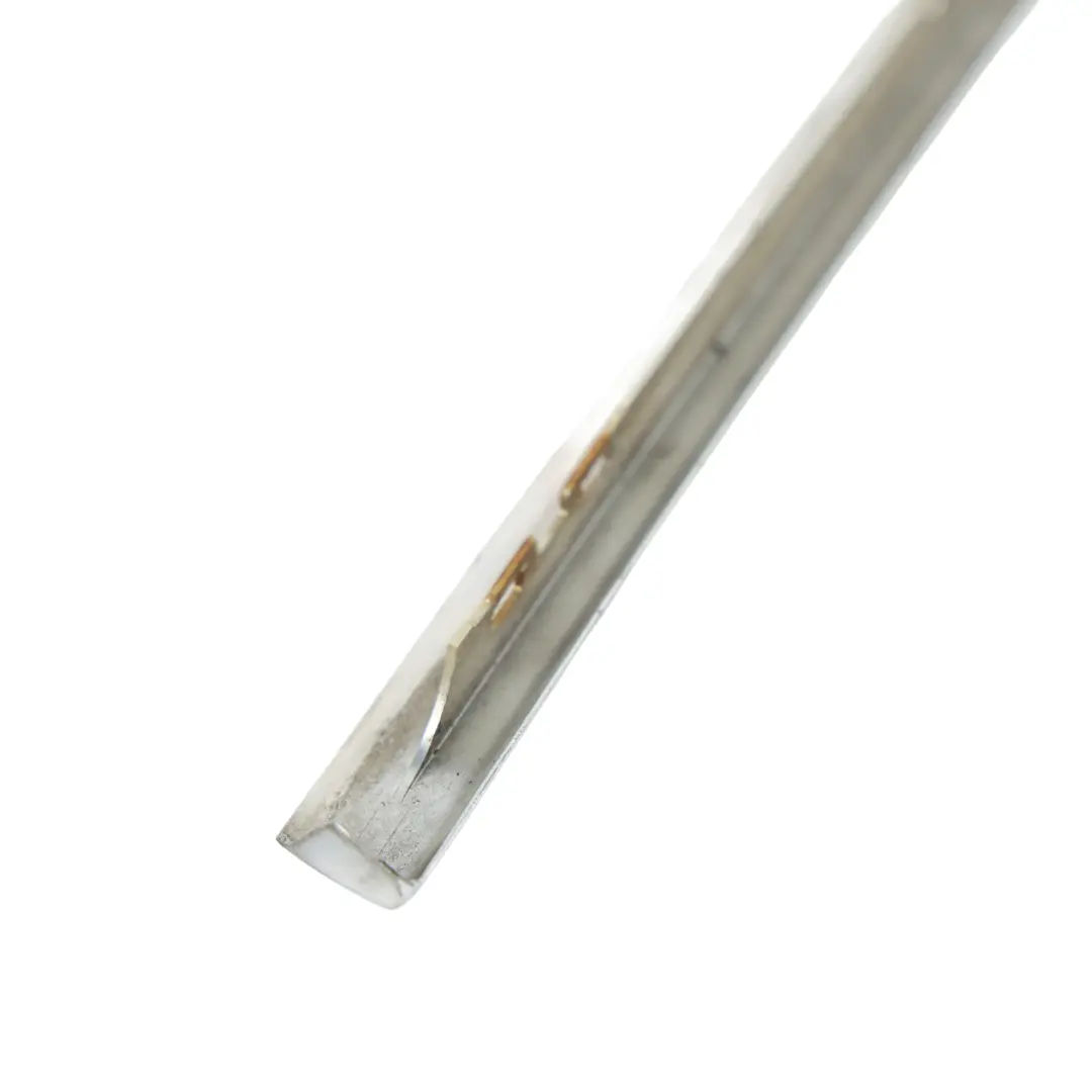 Heckscheibe Seitenfenster Glas Chrom Zierleiste Links für Audi Q5 8R SE mit Teilenummer 8R0853345A Audi Q5 8R SE Heckscheibe Seitenfenster Glas Chrom Zierleiste Links - SKU 8R0853345A - Teilenummer 8R0853345A