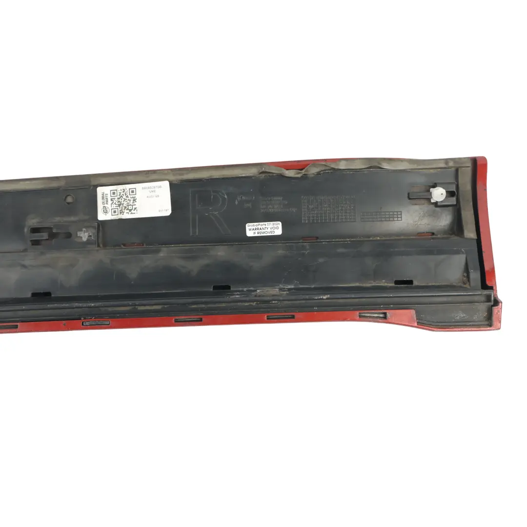 Audi Q5 8R Listwa Drzwi Tylna Prawa Volcano Red Czerwony Metalik - Y3M - SKU 8R0853970B-VRE - Numer Części 8R0853970B