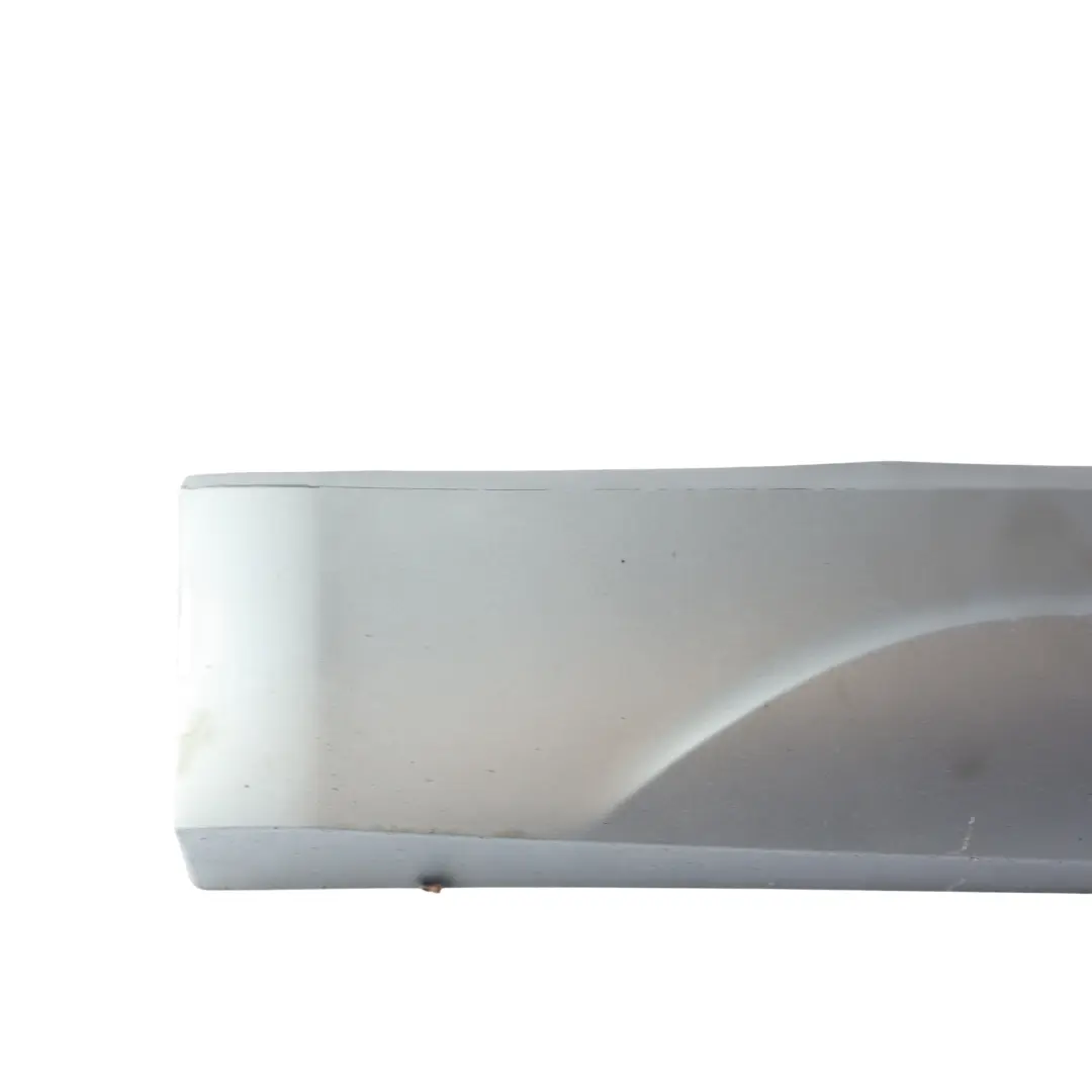 Baguette Porte Arrière Droite Gris Daytona Nacré Z7S pour Audi Q5 8R à propos du numéro de pièce 8R0853970E Audi Q5 8R Baguette Porte Arrière Droite Gris Daytona Nacré Z7S - SKU 8R0853970E-DGR - Numéro de pièce 8R0853970E