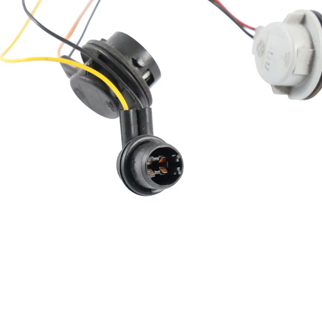 LED Light Bulb Carrier Harness Cable Left Right N/O/S to Audi A5 8T Rear with Part number 8T0945221 Audi A5 8T Rear LED Light Bulb Carrier Harness Cable Left Right N/O/S - SKU 8T0945221 - Part number 8T0945221