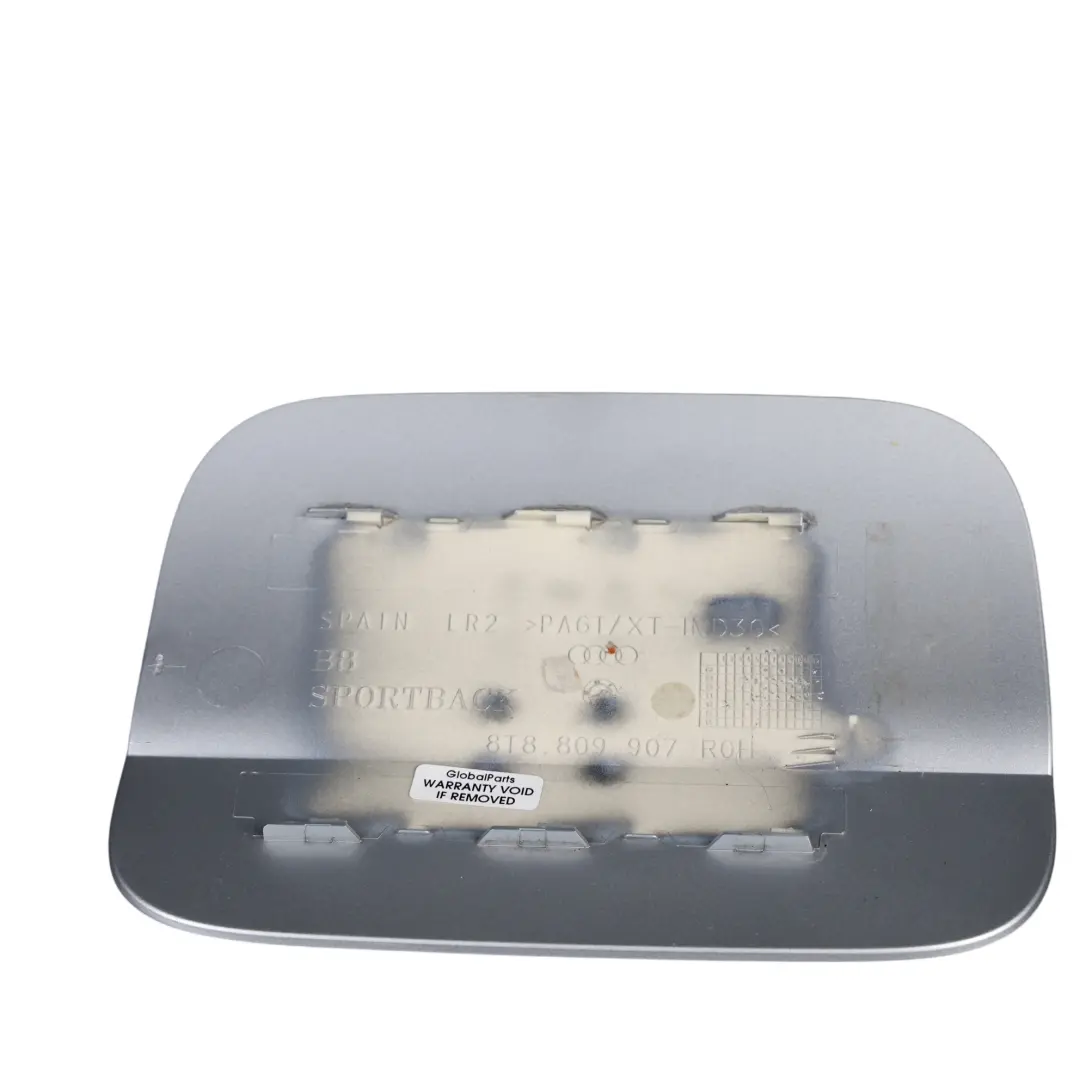 Trappe Réservoir Carburant Couvercle Argent Glace X7W pour Audi A5 8T à propos du numéro de pièce 8T8809907 Audi A5 8T Trappe Réservoir Carburant Couvercle Argent Glace X7W - SKU 8T8809907-ICS - Numéro de pièce 8T8809907