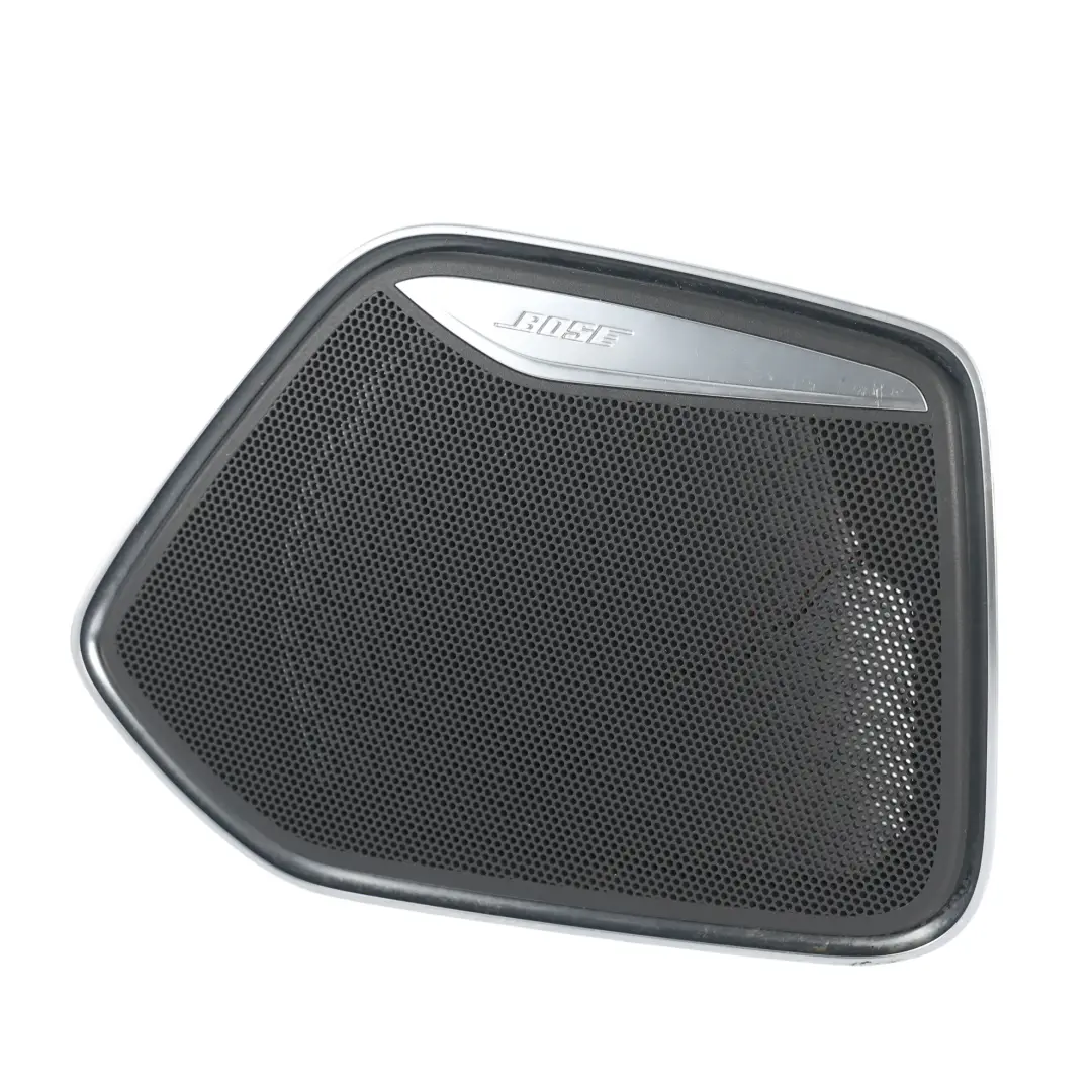 Przednia Lewa Maskownica Głośnika do Audi Q3 8U o numerze 8U0035419A Audi Q3 8U Przednia Lewa Maskownica Głośnika - SKU 8U0035419A - Numer Części 8U0035419A
