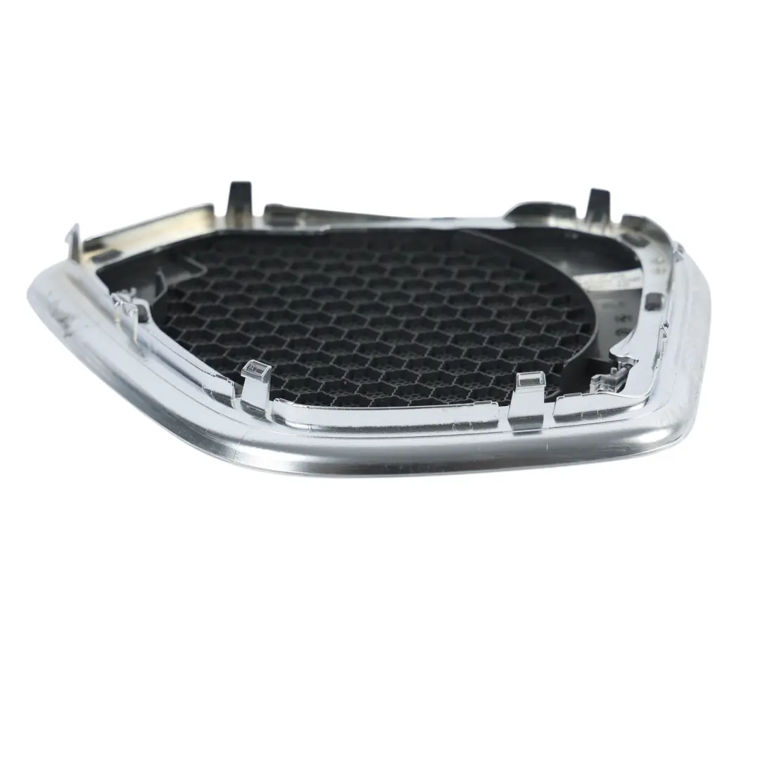 Osłona Głośnika Drzwi Tylnych Lewa do Audi Q3 S Line o numerze 8U0035435A Audi Q3 S Line Osłona Głośnika Drzwi Tylnych Lewa - SKU 8U0035435A - Numer Części 8U0035435A