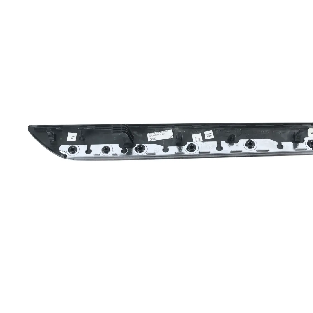 Listwa Wykończeniowa Drzwi Przednia Lewa Czarna do Audi Q3 8U o numerze 8U0867409H Audi Q3 8U Listwa Wykończeniowa Drzwi Przednia Lewa Czarna - SKU 8U0867409H - Numer Części 8U0867409H