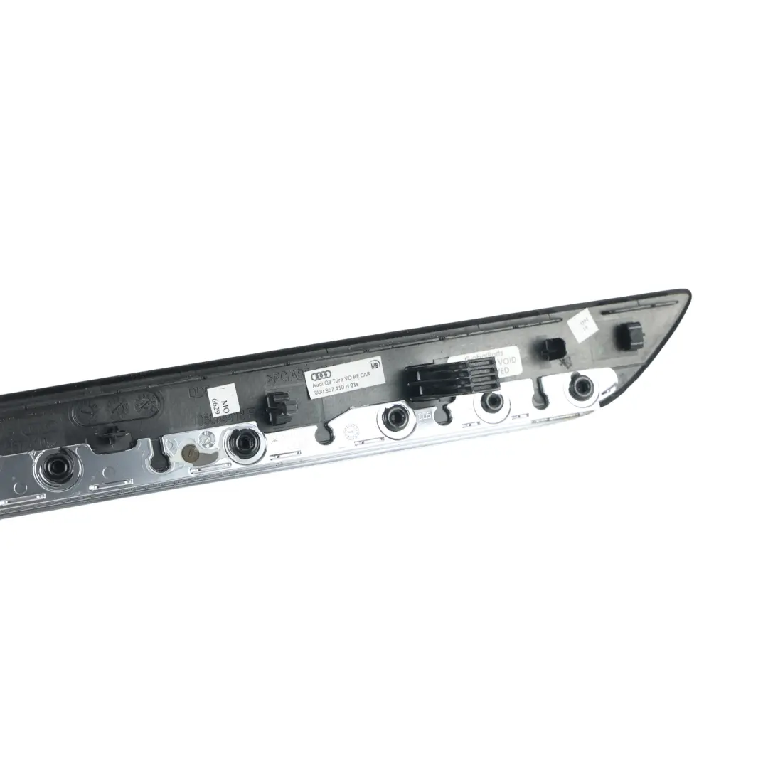Listwa Ozdobna Tapicerki Drzwi Przednich Prawa Carbon do Audi Q3 8U o numerze 8U0867410H Audi Q3 8U Listwa Ozdobna Tapicerki Drzwi Przednich Prawa Carbon - SKU 8U0867410H - Numer Części 8U0867410H