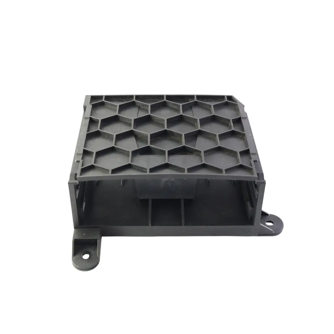 Amplifier Control Unit Bracket Rear Left N/S to Audi Q3 8U with Part number 8U0907368 Audi Q3 8U Amplifier Control Unit Bracket Rear Left N/S - SKU 8U0907368 - Part number 8U0907368