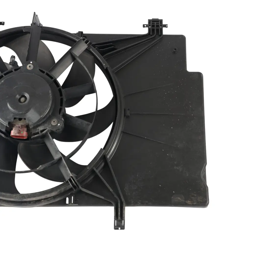 Carcasa Ventilador Radiador 1.25 Gasolina 8V518C607AG para Ford Fiesta MK7 con número de pieza 8V51-8C607-AG Ford Fiesta MK7 Carcasa Ventilador Radiador 1.25 Gasolina 8V518C607AG - SKU 8V51-8C607-AG - Número de pieza 8V51-8C607-AG