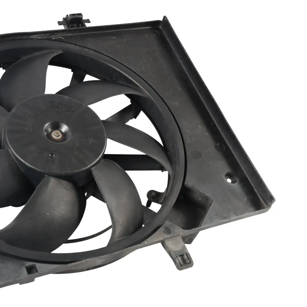 Ford Fiesta MK7 Carcasa Ventilador Radiador 1.25 Gasolina 8V518C607AG - SKU 8V51-8C607-AG - Número de pieza 8V51-8C607-AG