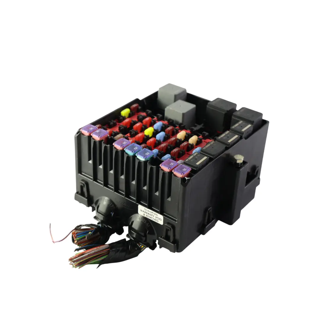 Fuse Relay Box Control Module 8V51-14A175-AA to Ford Fiesta Mk7 with Part number 8V5114A175AA Ford Fiesta Mk7 Fuse Relay Box Control Module 8V51-14A175-AA - SKU 8V5114A175AA - Part number 8V5114A175AA