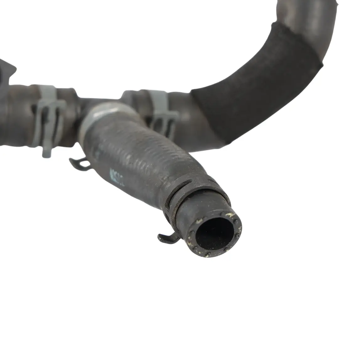 Audi A4 B9 A5 F5 Tuyau Conduite Liquide Refroidissement 2.0 TDI - SKU 8W0122055CA-1 - Numéro de pièce 8W0122055CA