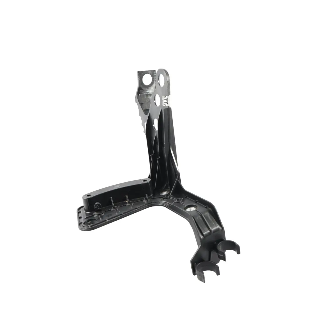 Audi A5 F5 Soporte Abrazadera Tubo Manguera Refrigerante - SKU 8W0145896P - Número de pieza 8W0145896P