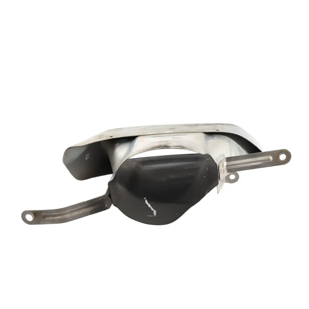 Nakładka Rury Wydechowej Tylna Lewa do Audi A4 B9 A5 F5 o numerze 8W0253825J Audi A4 B9 A5 F5 Nakładka Rury Wydechowej Tylna Lewa - SKU 8W0253825J - Numer Części 8W0253825J