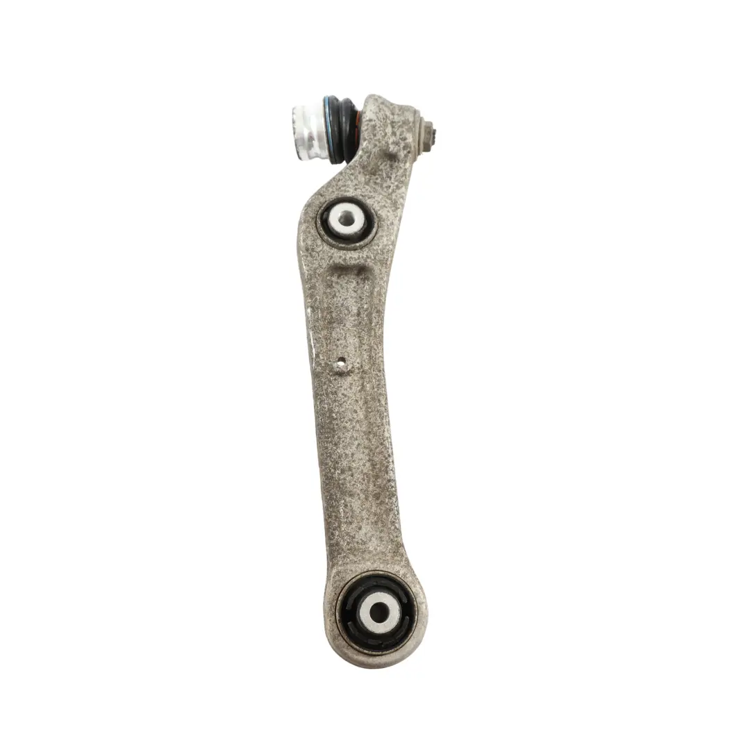 Wahacz Zawieszenia Przedni Prawy do Audi A4 B9 A5 F5 o numerze 8W0407156A Audi A4 B9 A5 F5 Wahacz Zawieszenia Przedni Prawy - SKU 8W0407156A - Numer Części 8W0407156A