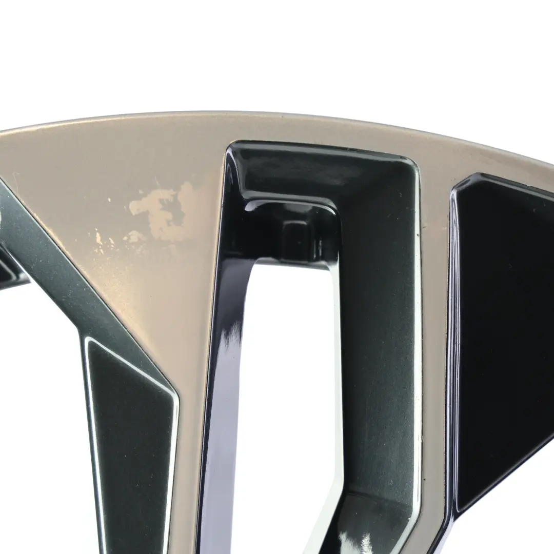 Felga Aluminiowa 20" 9J ET:34 do Audi A5 F5 o numerze 8W0601025EQ Audi A5 F5 Felga Aluminiowa 20" 9J ET:34 - SKU 8W0601025EQ-1 - Numer Części 8W0601025EQ