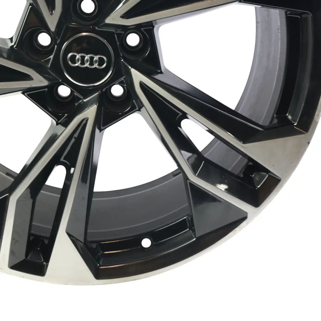 Felga Aluminiowa Polygon 20" 9J ET:34 do Audi A5 F5 o numerze 8W0601025EQ Audi A5 F5 Felga Aluminiowa Polygon 20" 9J ET:34 - SKU 8W0601025EQ-4 - Numer Części 8W0601025EQ