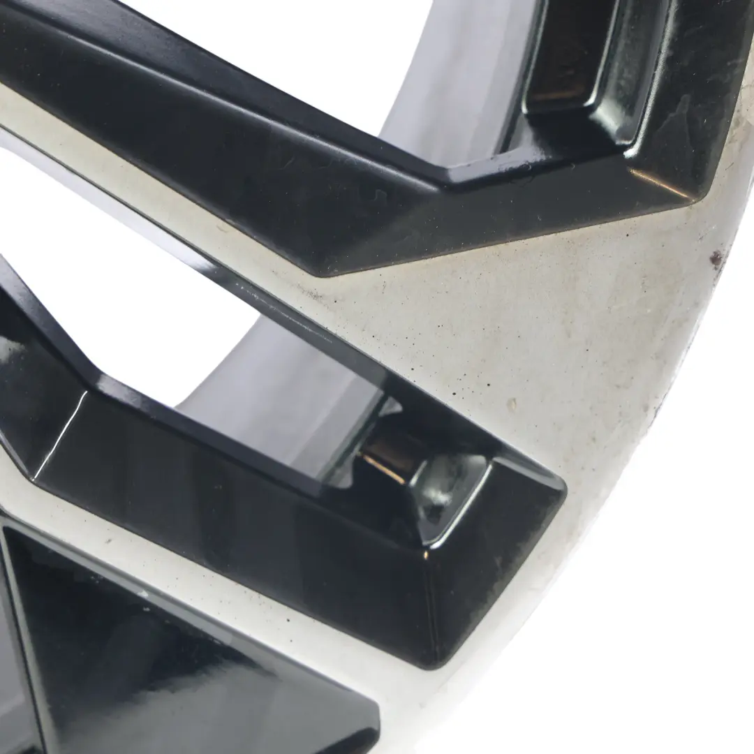 Felga Aluminiowa Polygon 20" 9J ET:34 do Audi A5 F5 o numerze 8W0601025EQ Audi A5 F5 Felga Aluminiowa Polygon 20" 9J ET:34 - SKU 8W0601025EQ-4 - Numer Części 8W0601025EQ