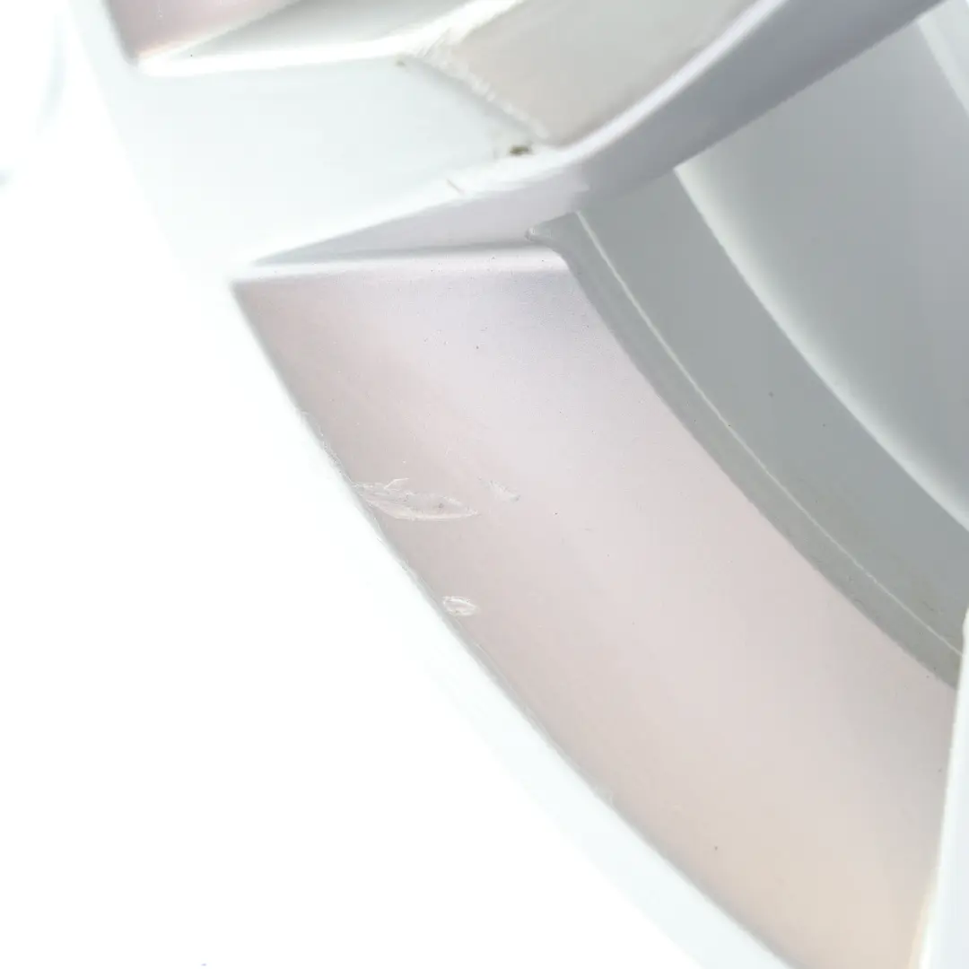 Felga Aluminiowa Srebrna 18" 8J ET40 5x112 do Audi A4 B9 o numerze 8W0601025H Audi A4 B9 Felga Aluminiowa Srebrna 18" 8J ET40 5x112 - SKU 8W0601025H-1 - Numer Części 8W0601025H