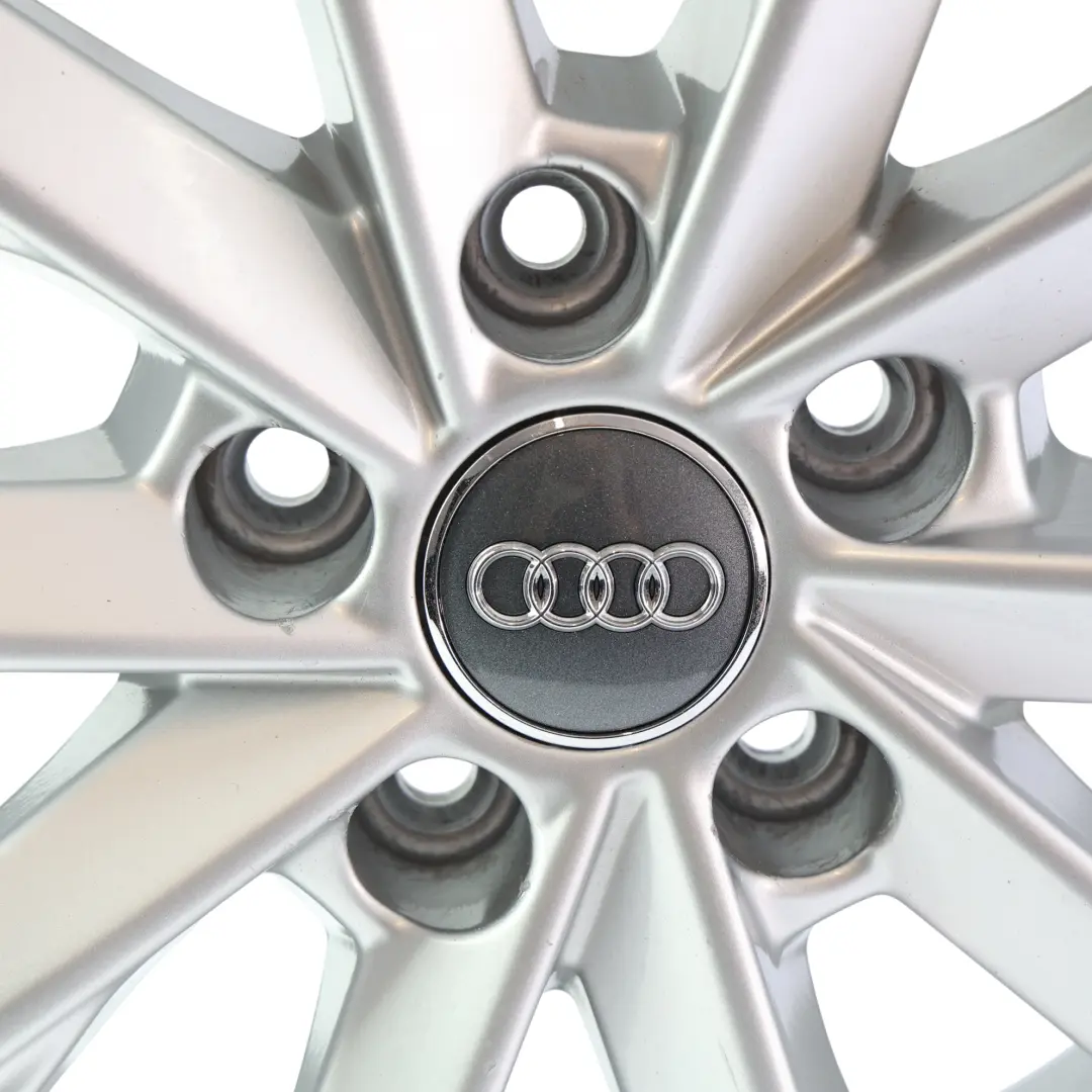 Audi A4 B9 8W Jante Alliage Argent 17" 7J ET:38 10 Branches - SKU 8W0601025L-2 - Numéro de pièce 8W0601025L