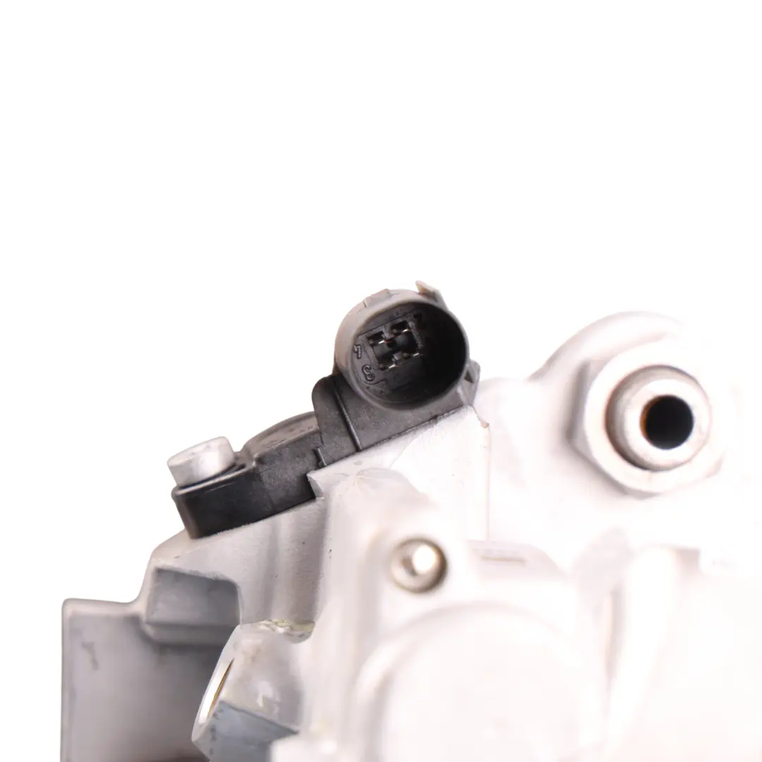 Cylinder Brake Booster Servo Reservoir Unit to Audi A4 B9 Master with Part number 8W0612103P Audi A4 B9 Master Cylinder Brake Booster Servo Reservoir Unit - SKU 8W0612103P - Part number 8W0612103P